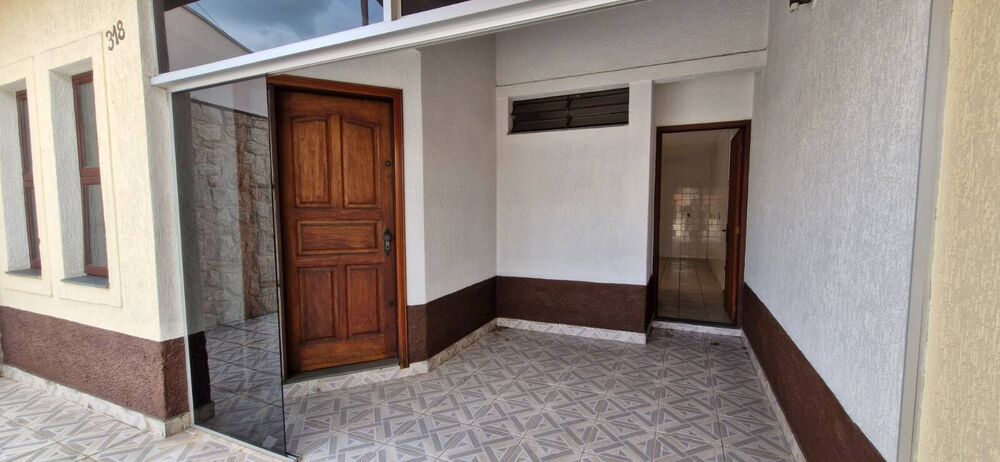 Casa à venda com 3 quartos, 110m² - Foto 2