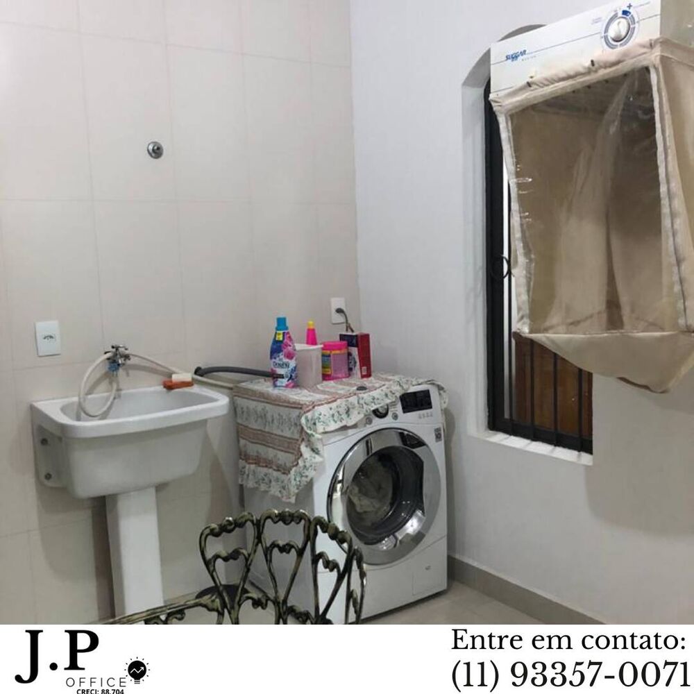Casa à venda com 3 quartos, 340m² - Foto 4