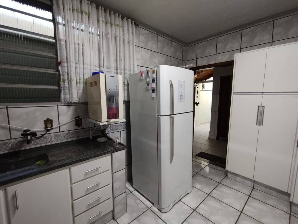 Casa, 3 quartos, 196 m² - Foto 3