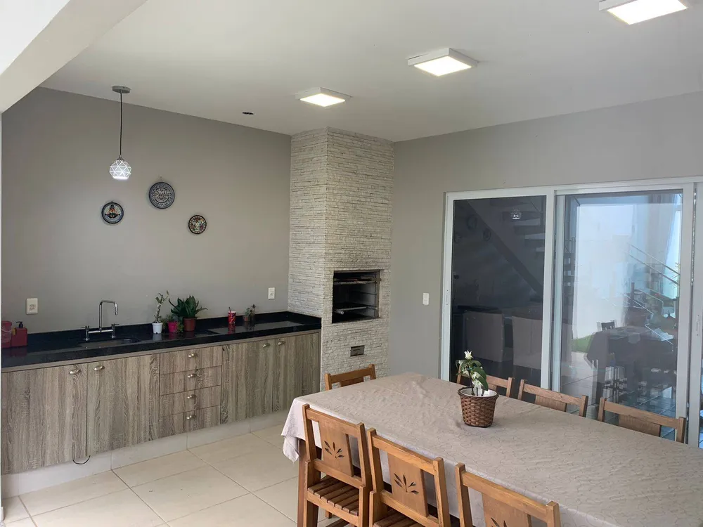 Casa, 3 quartos, 211 m² - Foto 9