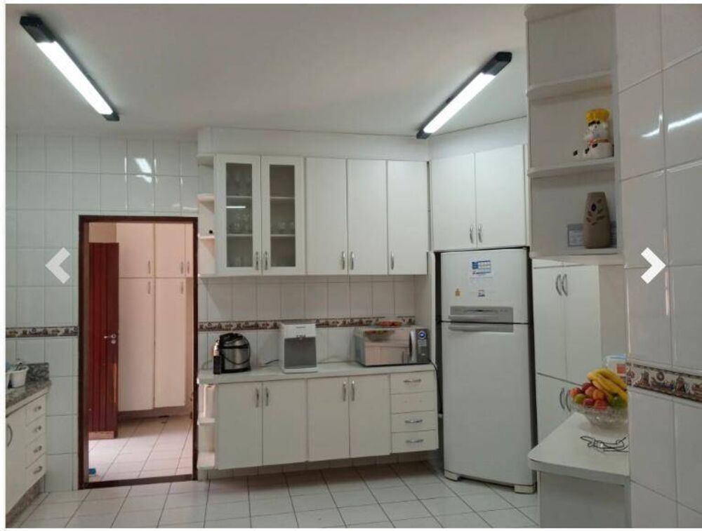 Casa à venda com 4 quartos, 290m² - Foto 6