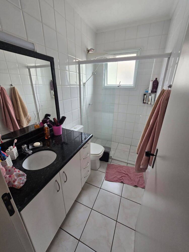 Casa à venda com 3 quartos, 148m² - Foto 1