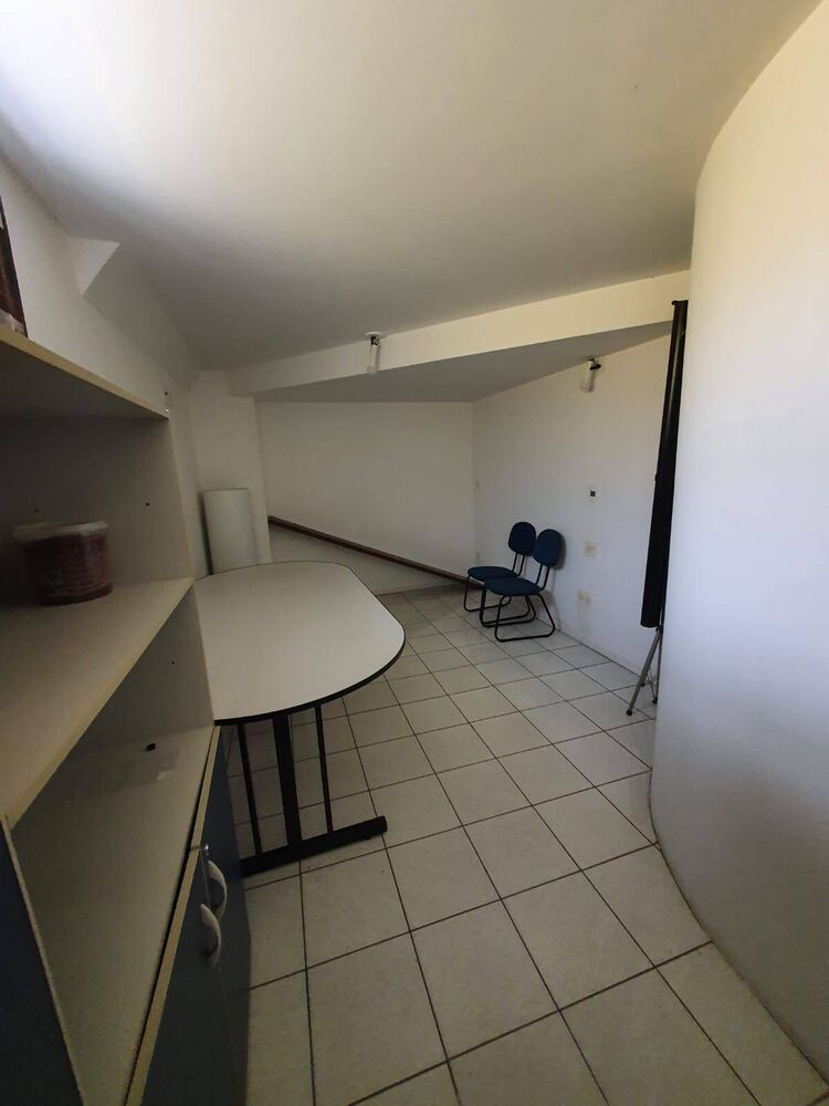 Casa à venda com 3 quartos, 406m² - Foto 7