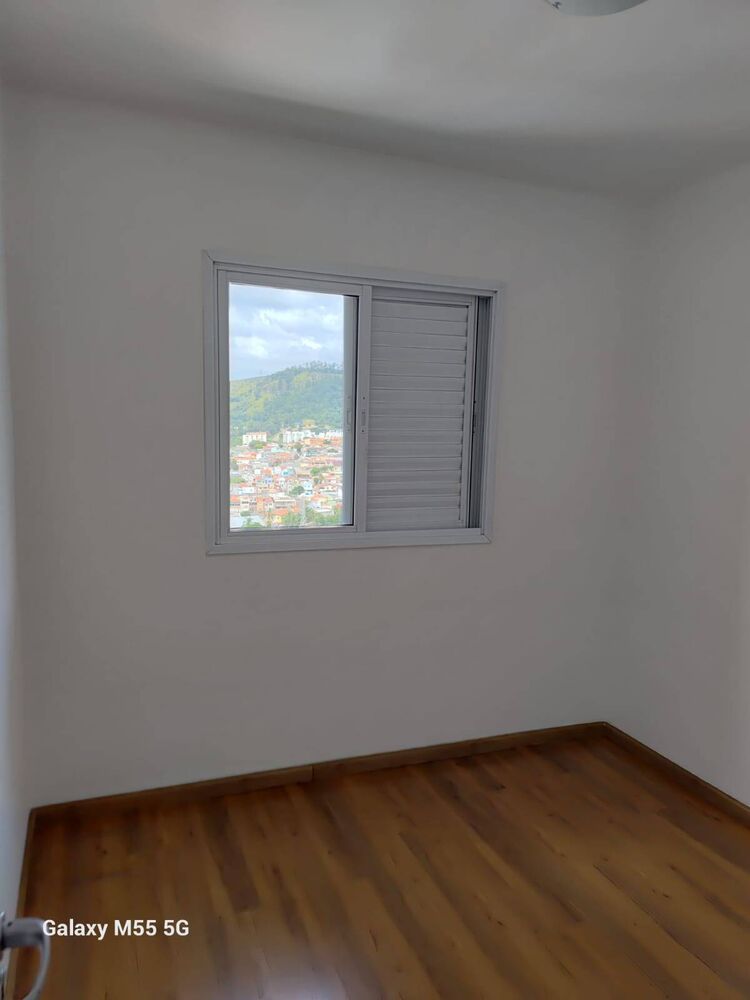 Apartamento para alugar com 3 quartos, 74m² - Foto 2