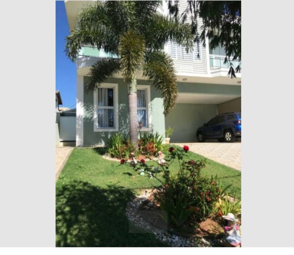 Casa à venda com 3 quartos, 271m² - Foto 1