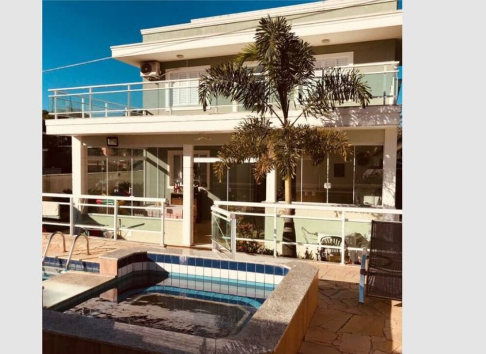 Casa à venda com 3 quartos, 271m² - Foto 2
