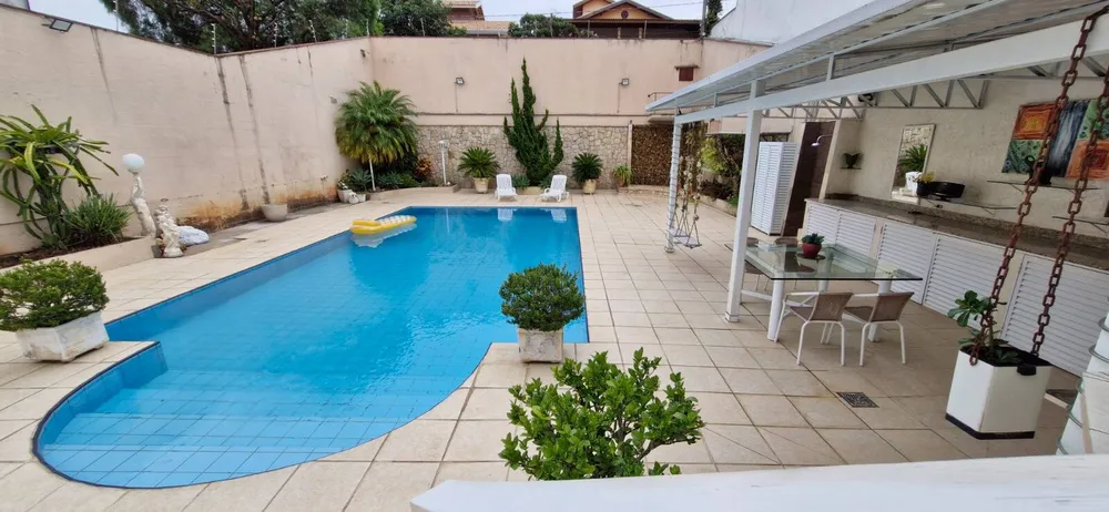 Casa, 4 quartos, 345 m² - Foto 1