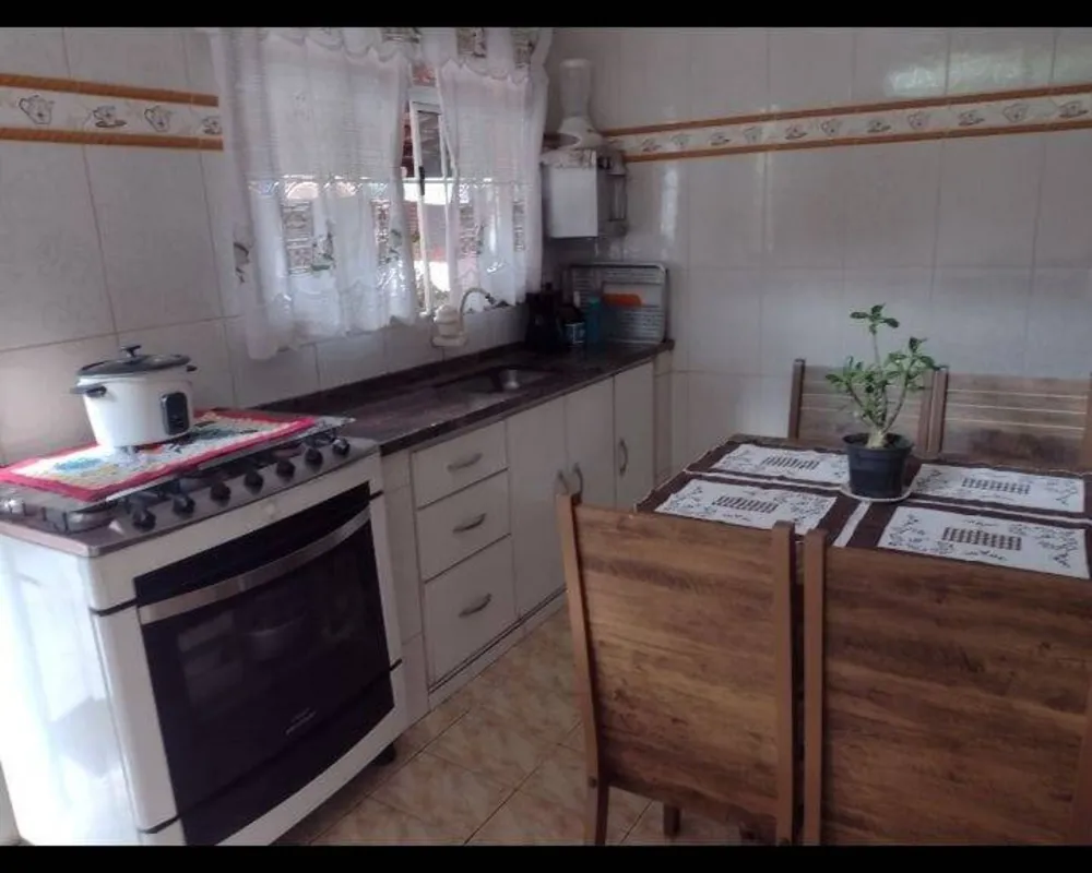 Casa, 3 quartos, 200 m² - Foto 1