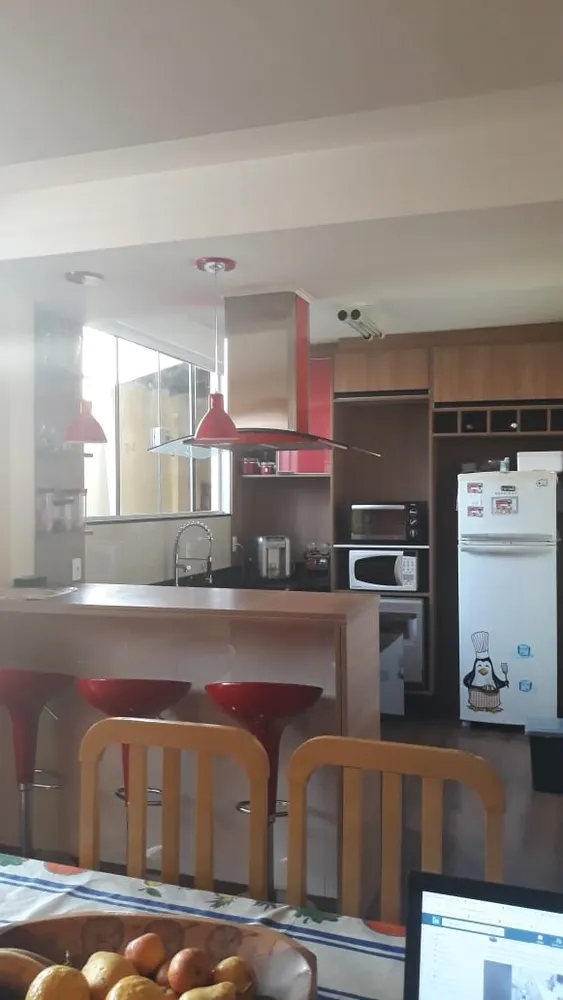 Casa, 3 quartos, 260 m² - Foto 8