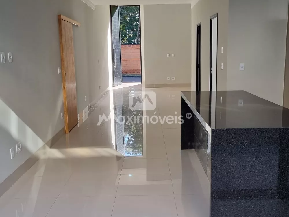 Casa à venda com 3 quartos, 165m² - Foto 9