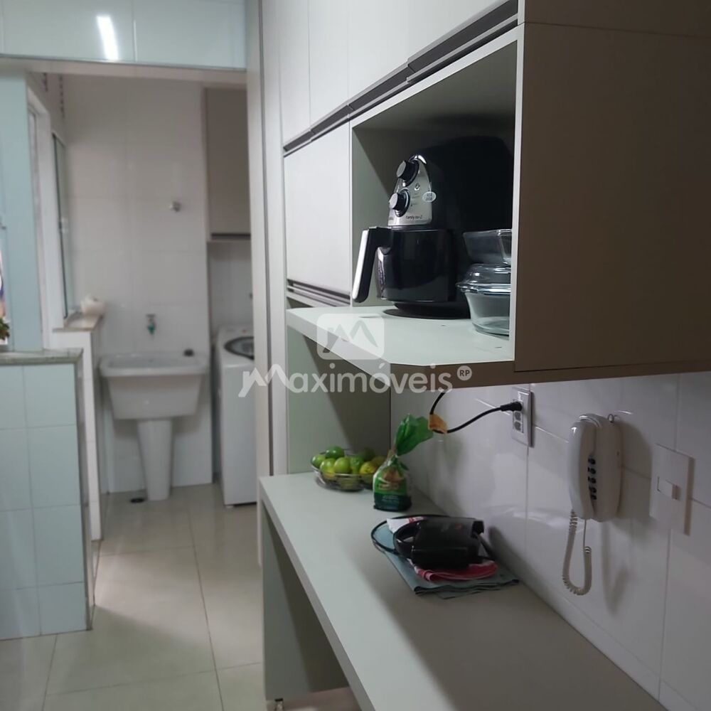 Apartamento à venda com 3 quartos, 123m² - Foto 2