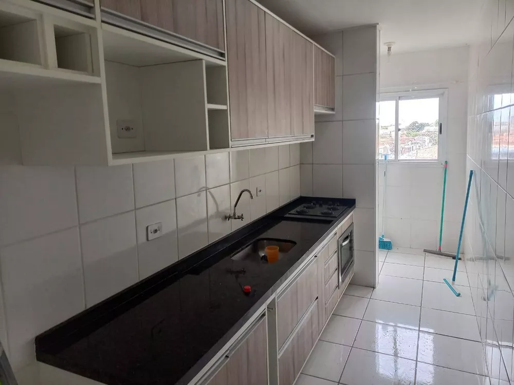 Apartamento à venda com 2 quartos, 65m² - Foto 2