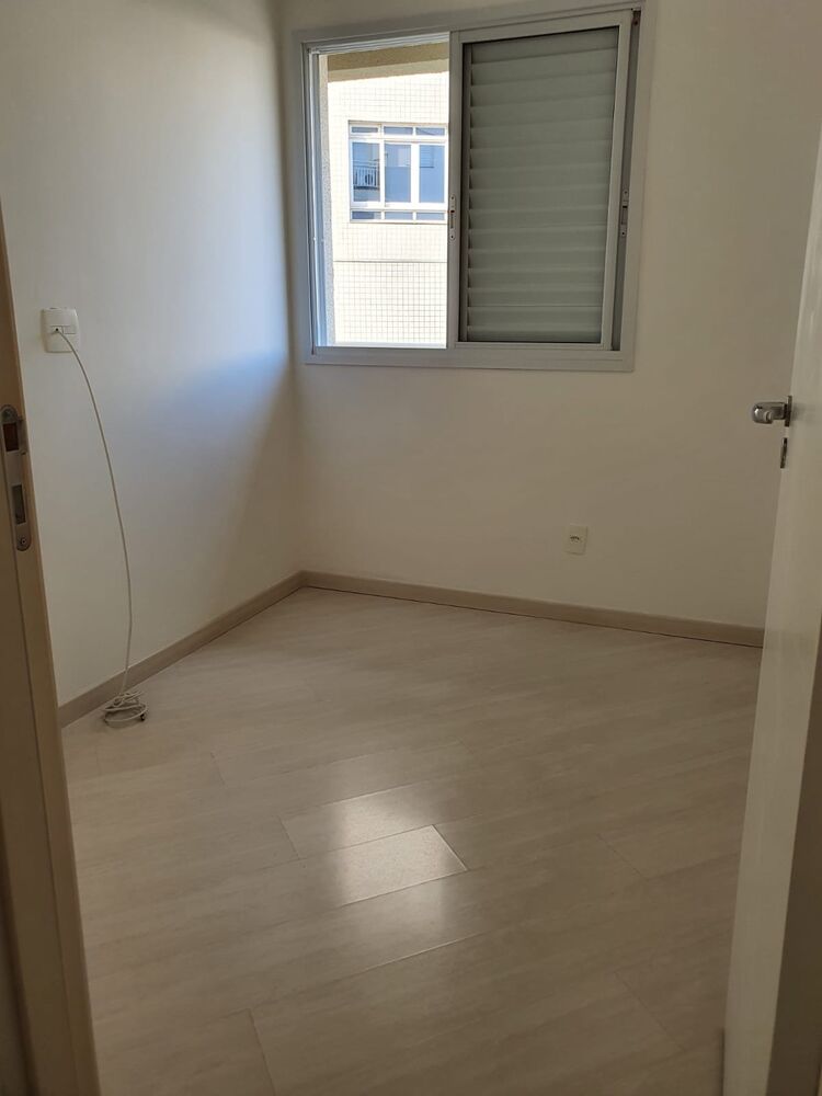 Apartamento à venda com 3 quartos, 67m² - Foto 4