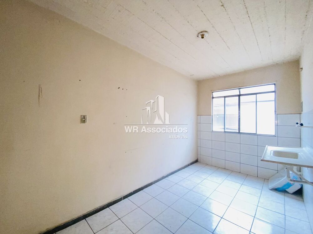 Apartamento para alugar com 2 quartos, 64m² - Foto 2