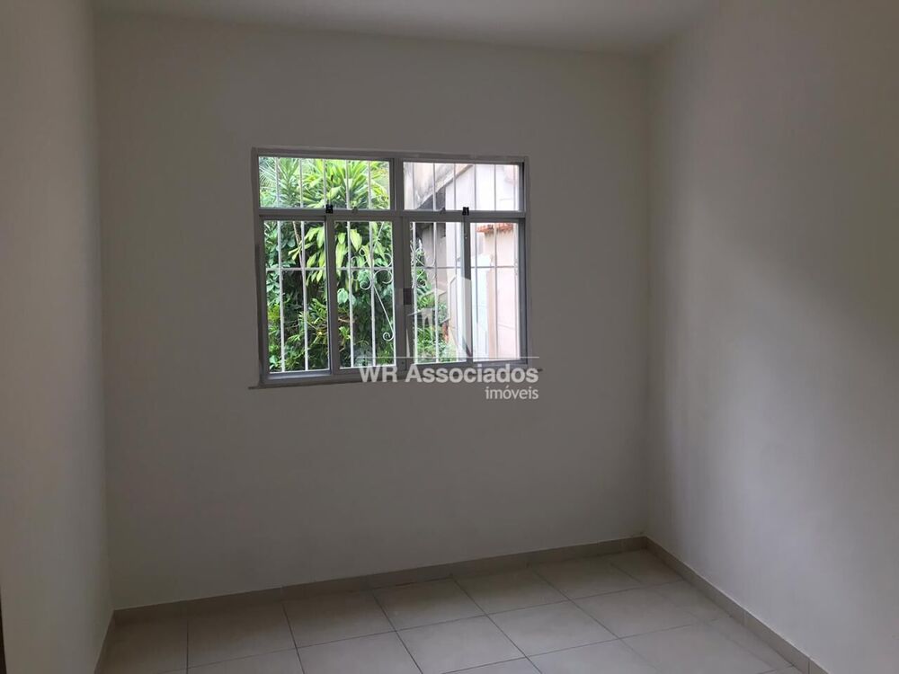 Casa à venda com 4 quartos, 220m² - Foto 6