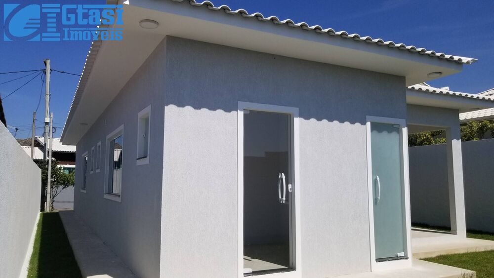 Casa à venda com 3 quartos, 300m² - Foto 1