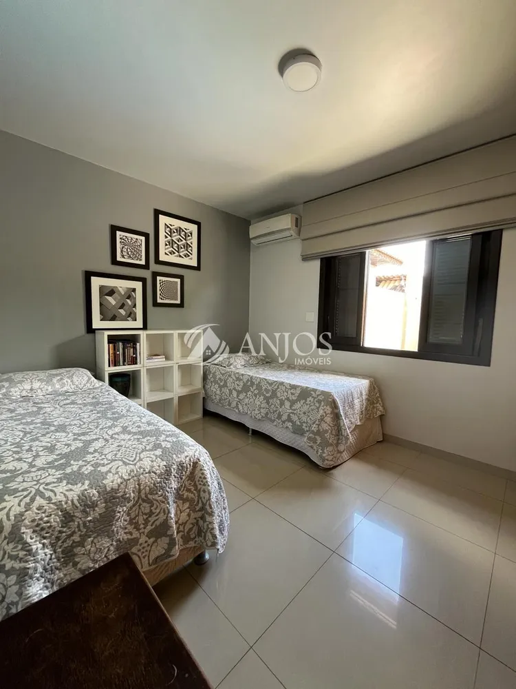 Casa, 4 quartos, 325 m² - Foto 14