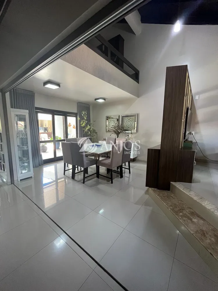 Casa, 4 quartos, 325 m² - Foto 7