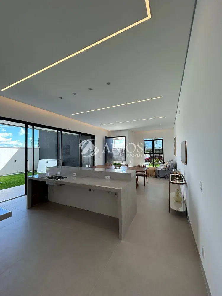Casa, 3 quartos, 209 m² - Foto 4