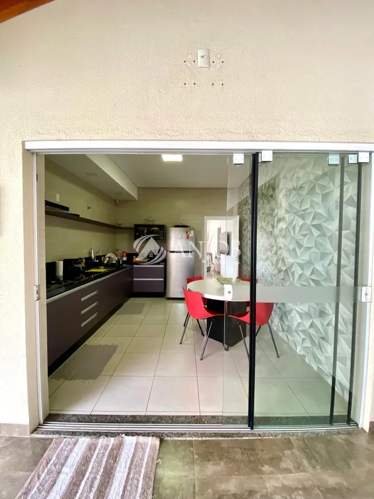 Casa, 2 quartos, 405 m² - Foto 11
