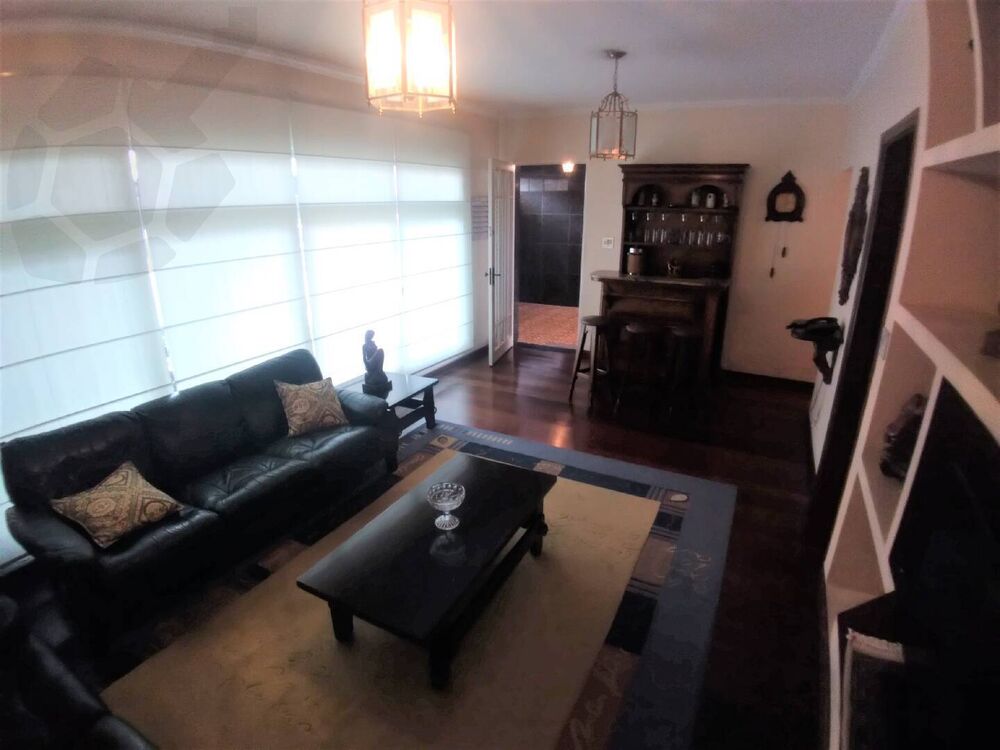 Casa, 4 quartos, 260 m² - Foto 1