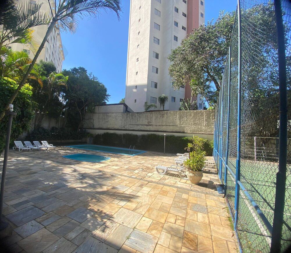 Apartamento à venda com 2 quartos, 75m² - Foto 18