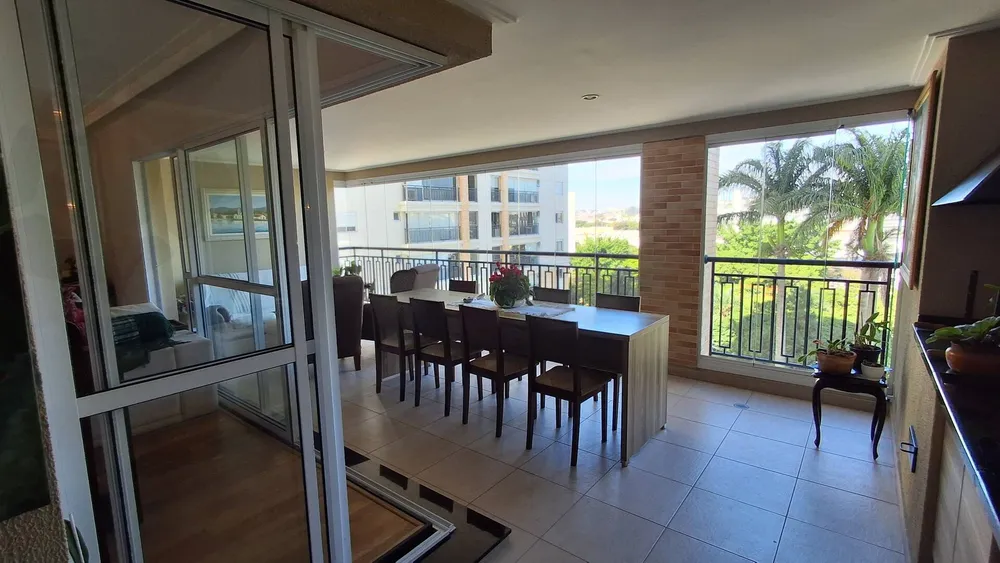 Apartamento, 3 quartos, 137 m² - Foto 1