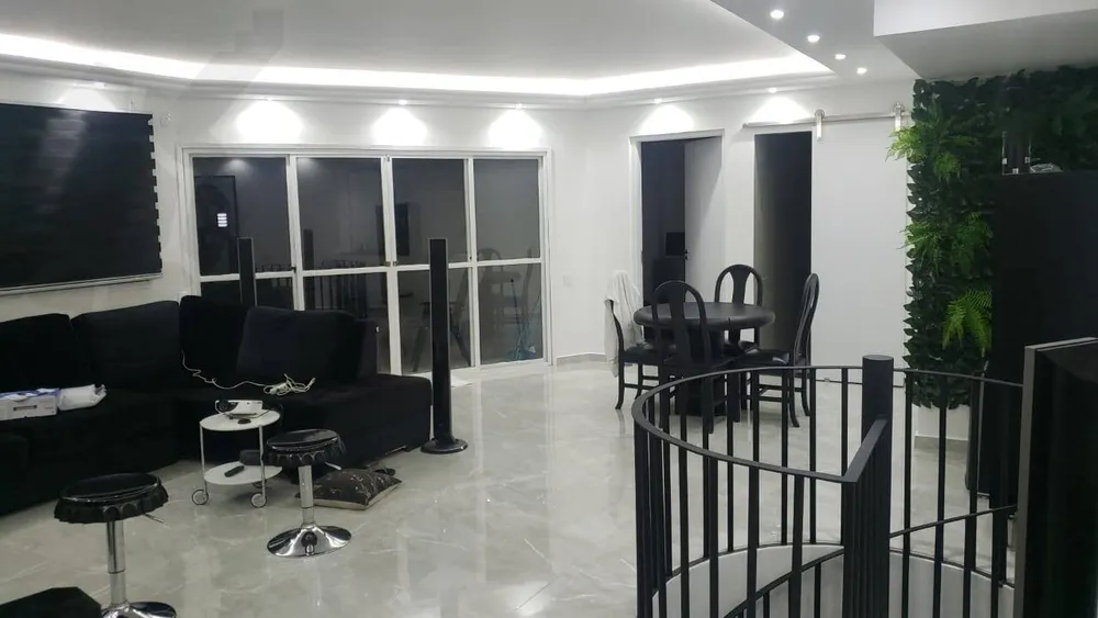Cobertura, 4 quartos, 220 m² - Foto 2