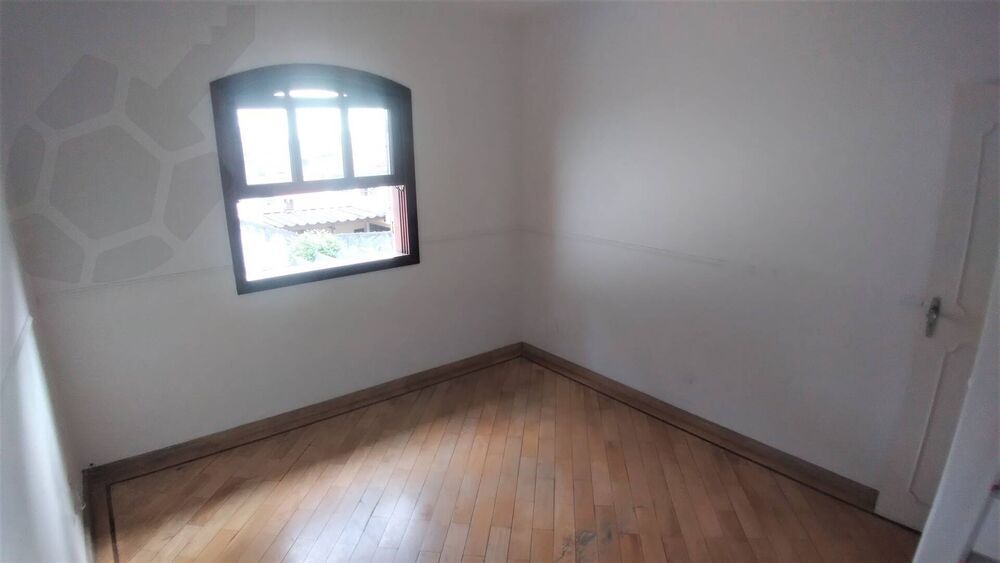 Casa à venda com 4 quartos, 220m² - Foto 5