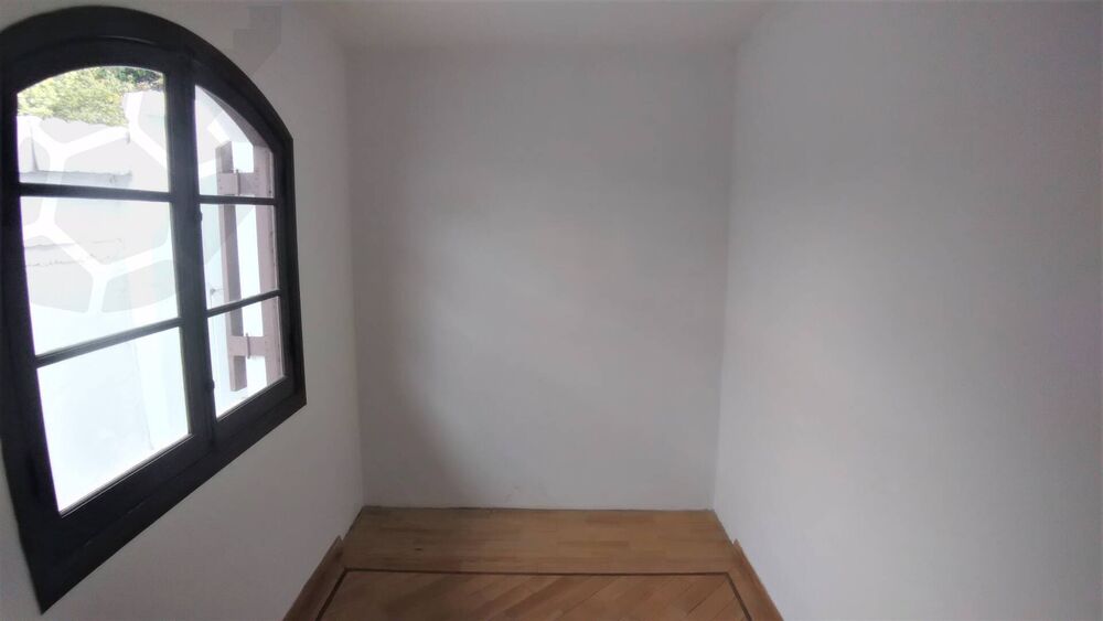Casa à venda com 4 quartos, 220m² - Foto 8
