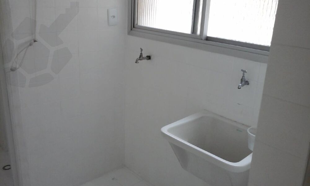 Apartamento à venda com 2 quartos, 65m² - Foto 4