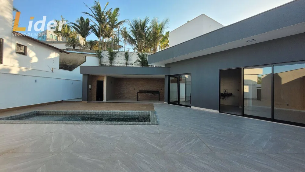 Casa, 4 quartos, 450 m² - Foto 1