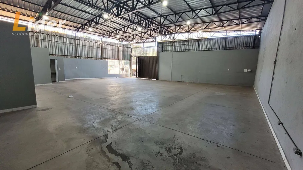 Depósito-Galpão, 233 m² - Foto 1