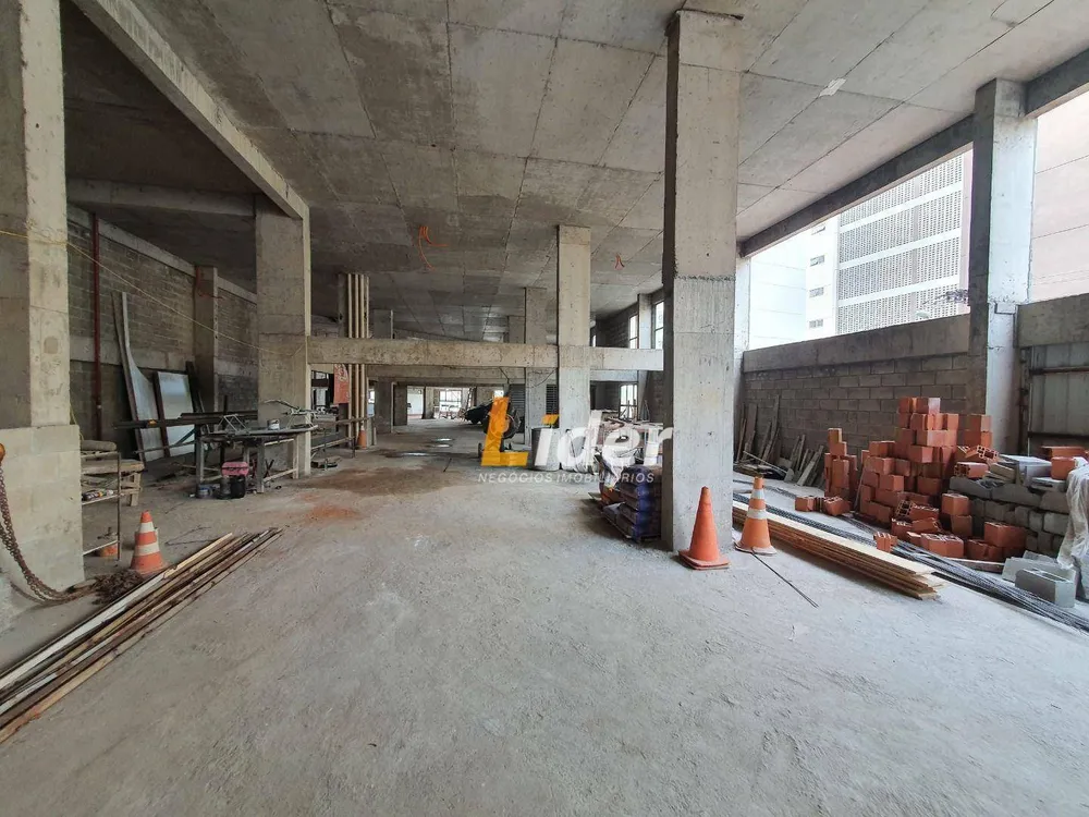 Loja-Salão, 1300 m² - Foto 1