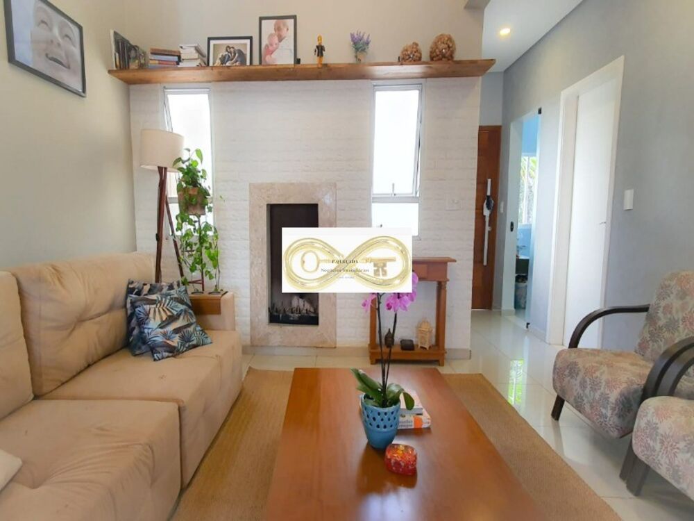 Casa à venda com 3 quartos, 170m² - Foto 1