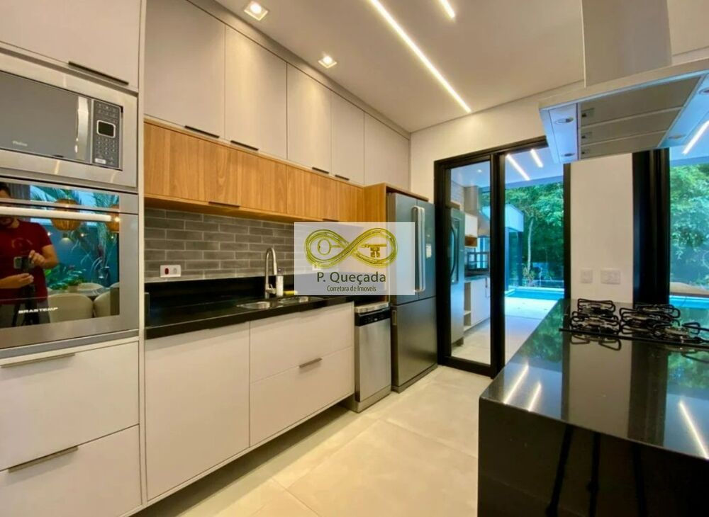 Casa, 5 quartos, 330 m² - Foto 4