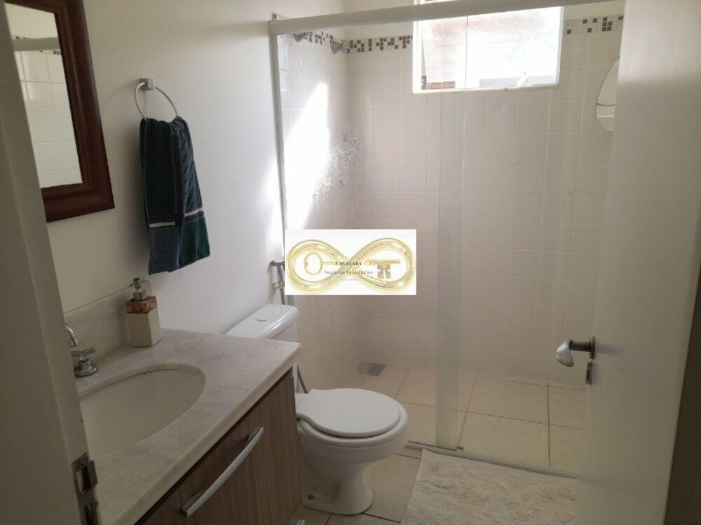 Casa à venda com 2 quartos, 180m² - Foto 2