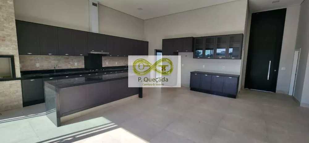 Casa à venda com 4 quartos, 254m² - Foto 4