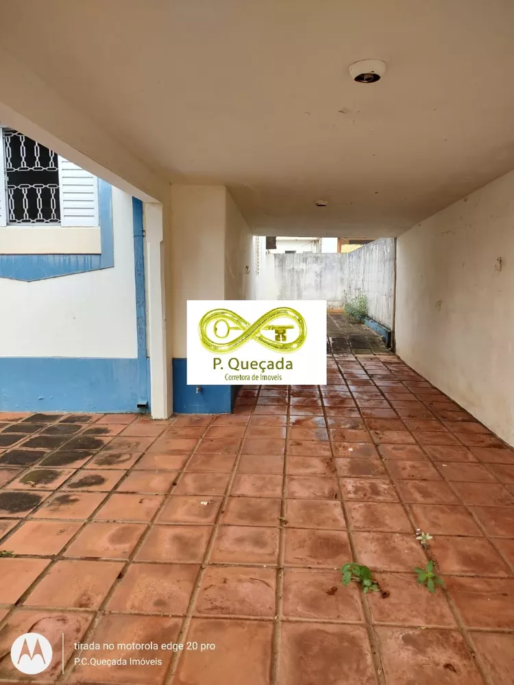 Casa à venda com 3 quartos, 70m² - Foto 2