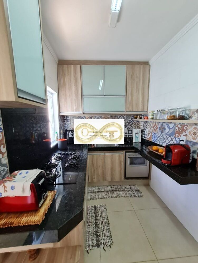 Casa, 3 quartos, 177 m² - Foto 2