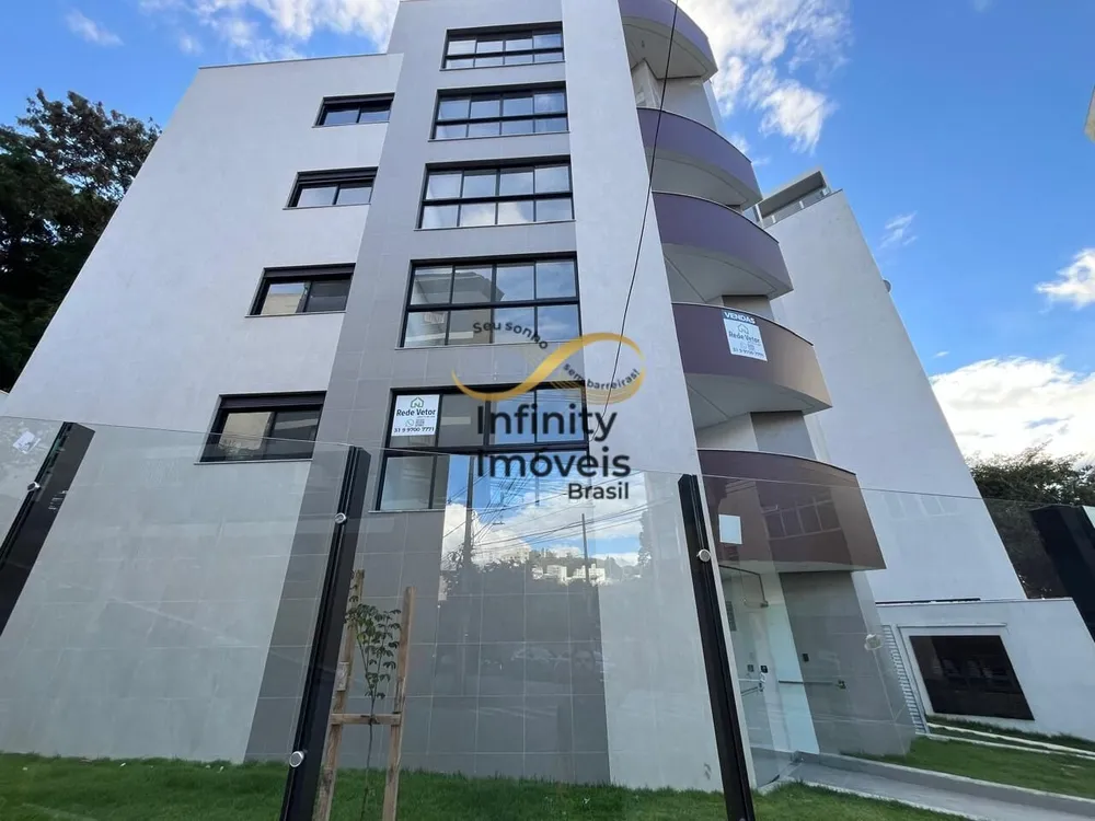 Apartamento, 3 quartos, 226 m² - Foto 1