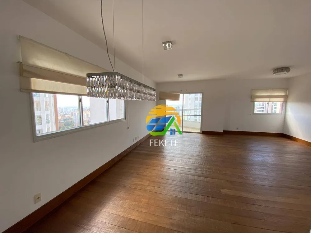 Apartamento, 3 quartos, 187 m² - Foto 2