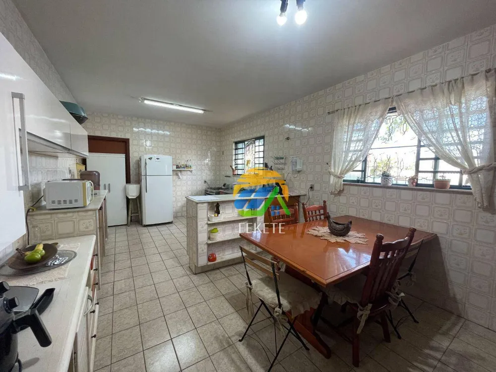Casa, 4 quartos, 221 m² - Foto 6