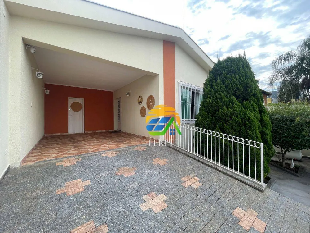 Casa, 3 quartos, 187 m² - Foto 1