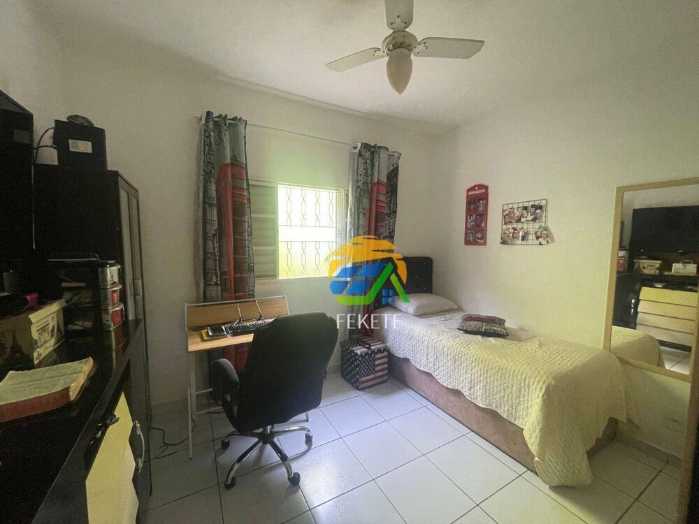 Casa, 4 quartos, 234 m² - Foto 2