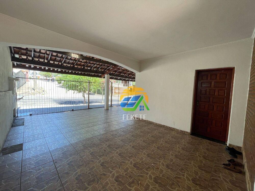 Casa, 3 quartos, 259 m² - Foto 4
