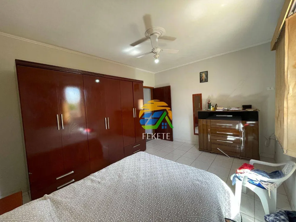 Casa, 3 quartos, 259 m² - Foto 8