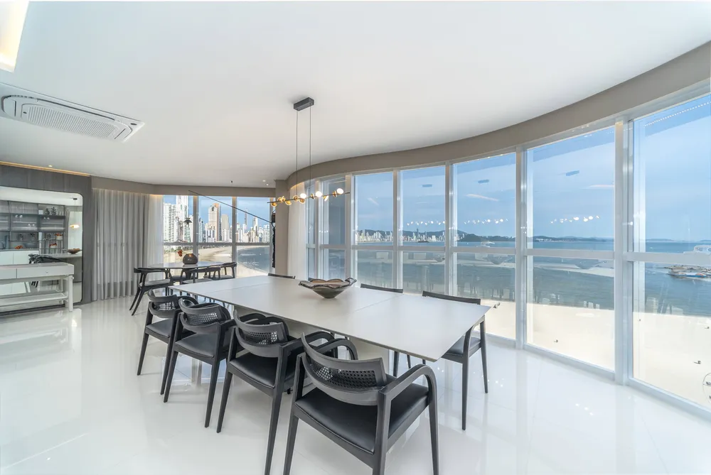 Apartamento, 4 quartos, 238 m² - Foto 1