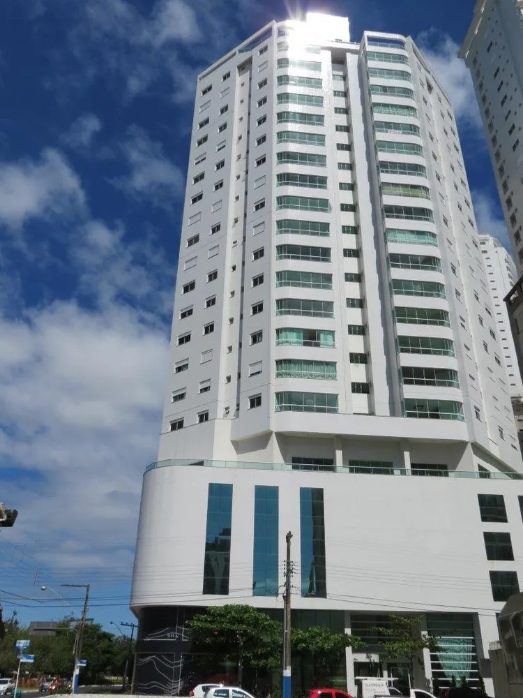 Apartamento, 4 quartos, 219 m² - Foto 1