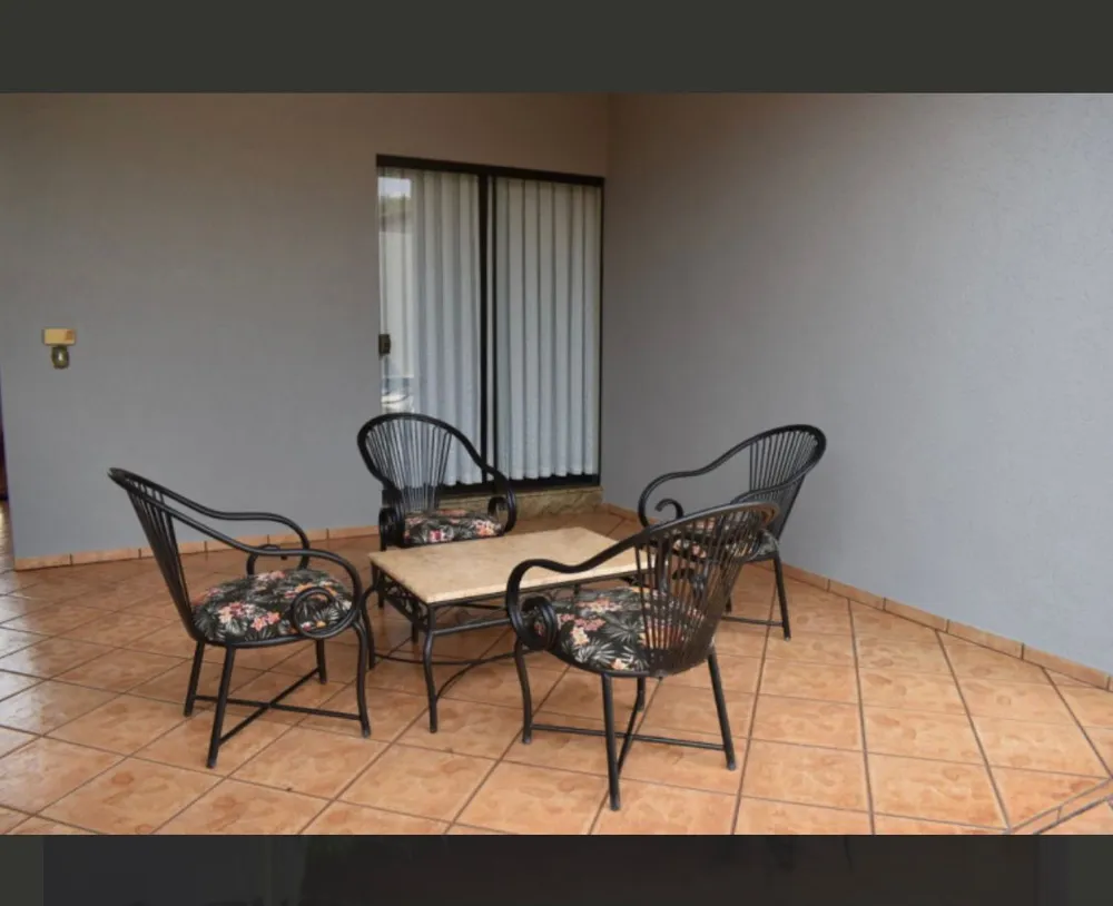 Casa, 4 quartos, 347 m² - Foto 2